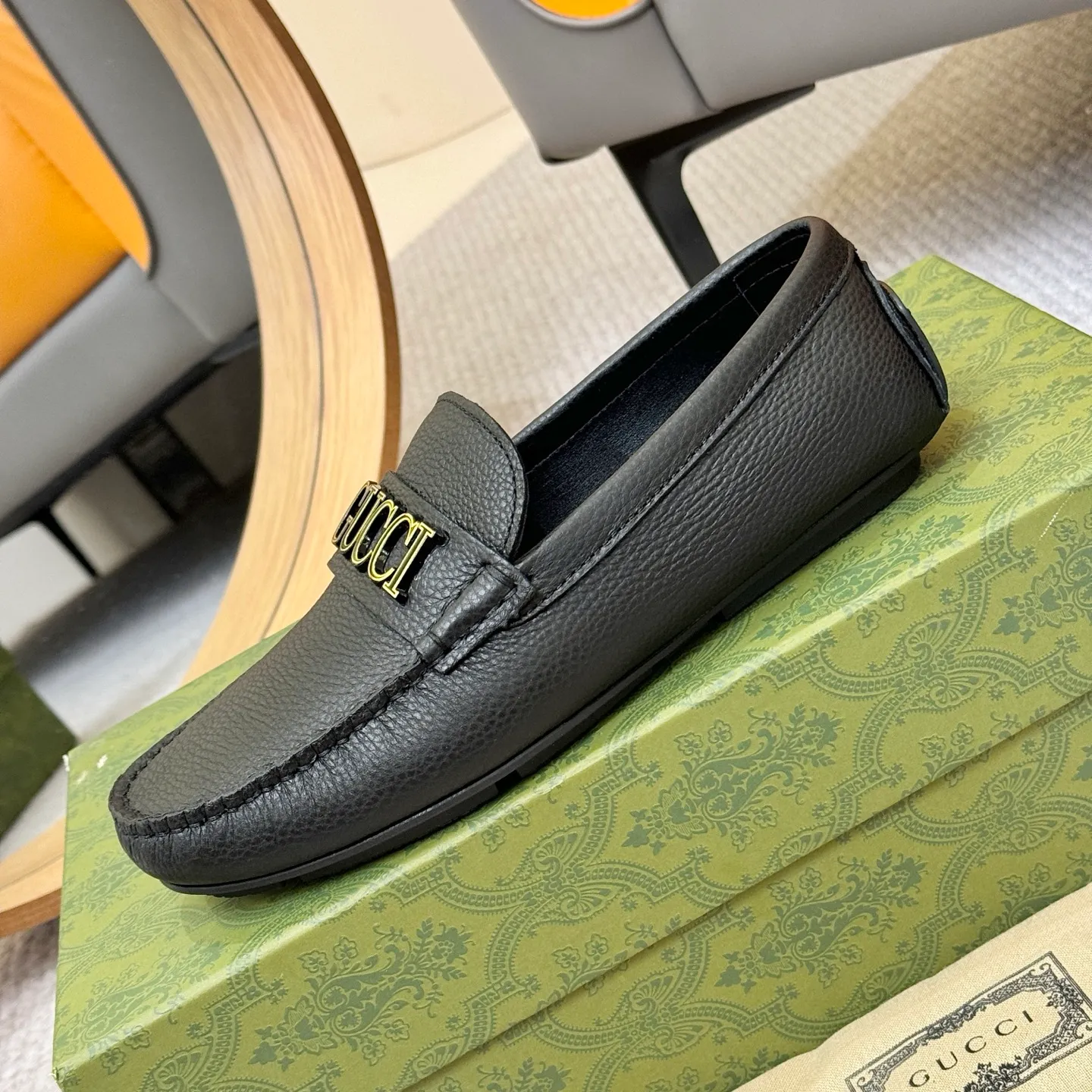 Men's shoes 💰420 (Yangli) Gucci* - the top version of Gucci classic beanie shoes! It is made of imported original cowhide and has a comfortable first layer of sheepskin lining! Original wear-resistant rubber outsole! High quality products! Size 38-46, with shoe dial, cloth bag, card